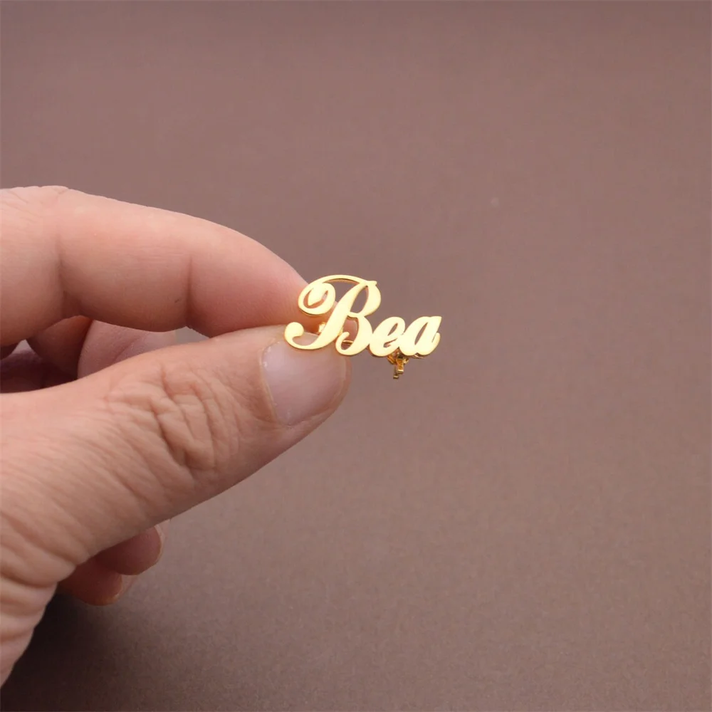 Spilla con nome personalizzato spilla personalizzata in acciaio inossidabile regalo di gioielli personalizzabili per accessori da sposa per feste di moda Best Friend