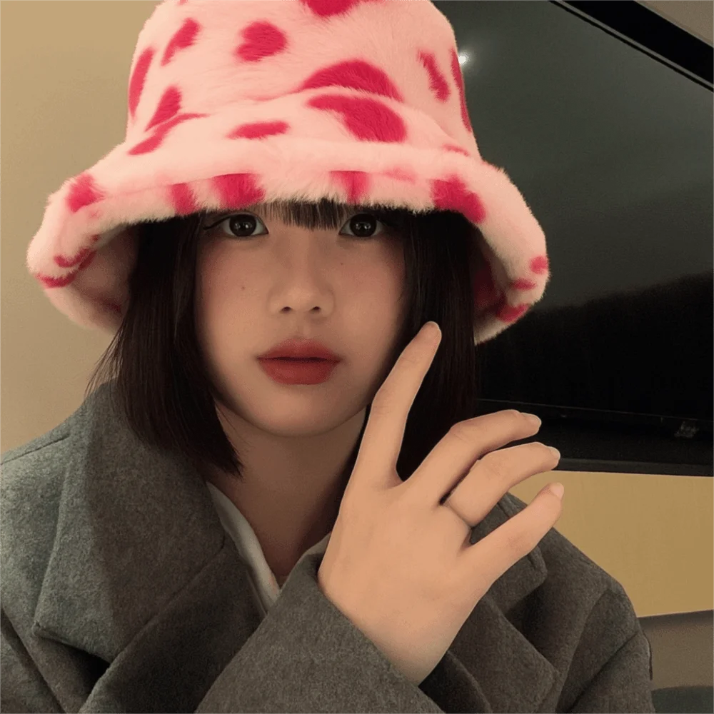 عارضة فو الفراء أفخم صياد قبعة رشاقته رقيق الحب القلب دلو قبعة واسعة حافة الشتاء الدافئ أفخم قبعة في الهواء الطلق