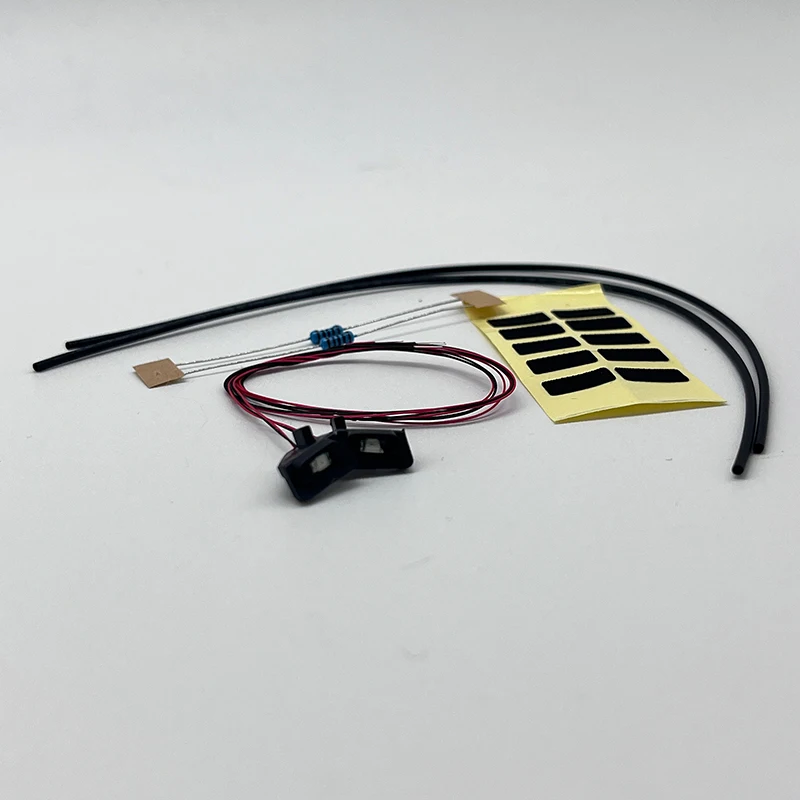 1 Pair LED Front Wheel Eyebrow Lights Yellow Lamp for 1:14 Scale Tamiya RC Truck Tipper SCANIA 770S 56368 LESU DIY Toy Car Parts