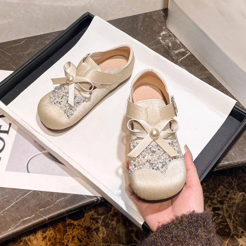 New Girls Princess Leather Dress Shoes Soft Sole Crystal Embellished Trendy Design for Spring Autumn Kids Fashion Footwear