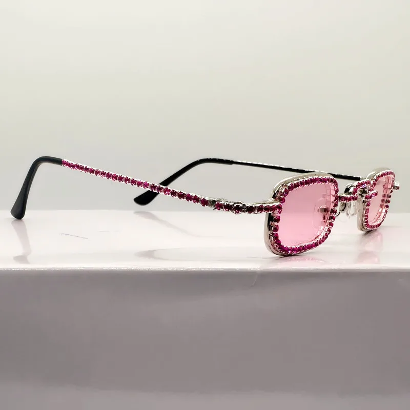 Frauen Kleine Quadratische Diamant Sonnenbrille Metall Luxus Rechteck Strass UV400 Mehrfarbige Shades Weibliche Sonnenbrille Brillen – Detail 24