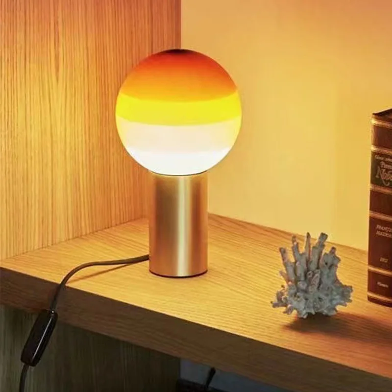 

Nordic Colorful LED Table Lamp Home Indoor Decor Glass Ball Desk Lamp Bedroom Restaurant Hotel Creative Reading Portable Lights