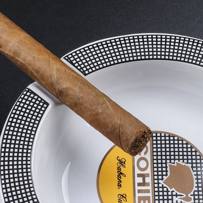 Hot Sale Classic Ashtray Bone China Ceramic Round Cigar Ashtray for home 4 holders Smoking Ash Tray Cigars Accessories