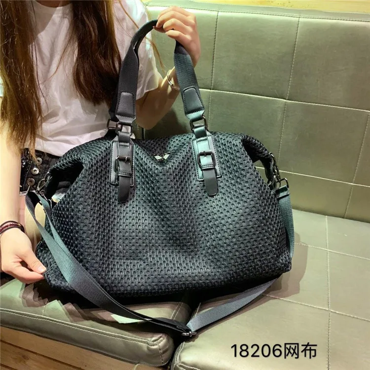 Large volume new travel bag Simple casual big bag Nylon cloth mesh shoulder bag Removable shoulder belt messenger bag