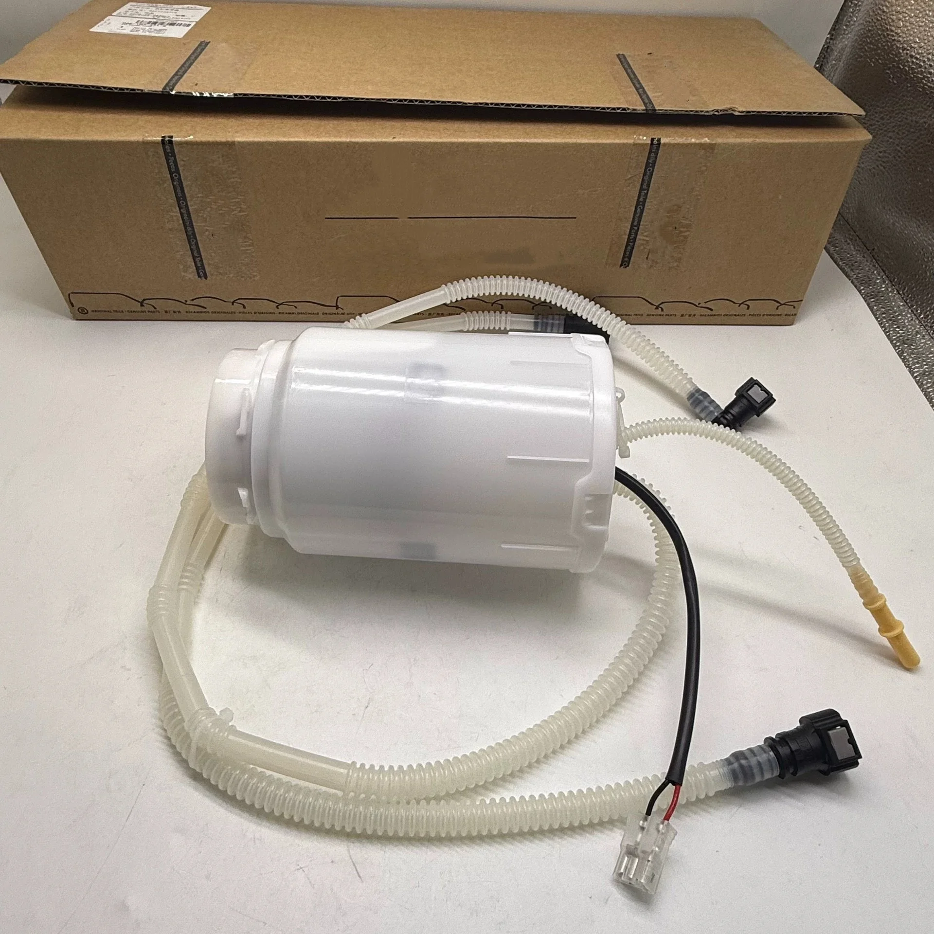 NEW 7L8919087 7L8919087B OEM Fuel Pump Assembly for Audi Q7 07-11 VW Touareg 07-10 3.0L 3.6L 4.2L