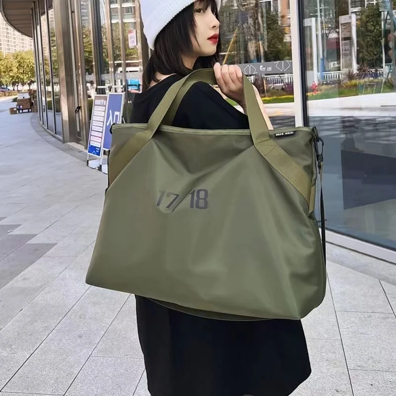 

2023 versatile new fashion Japan style Large capacity crossbody bag casual tote bag gym travel bag message bag