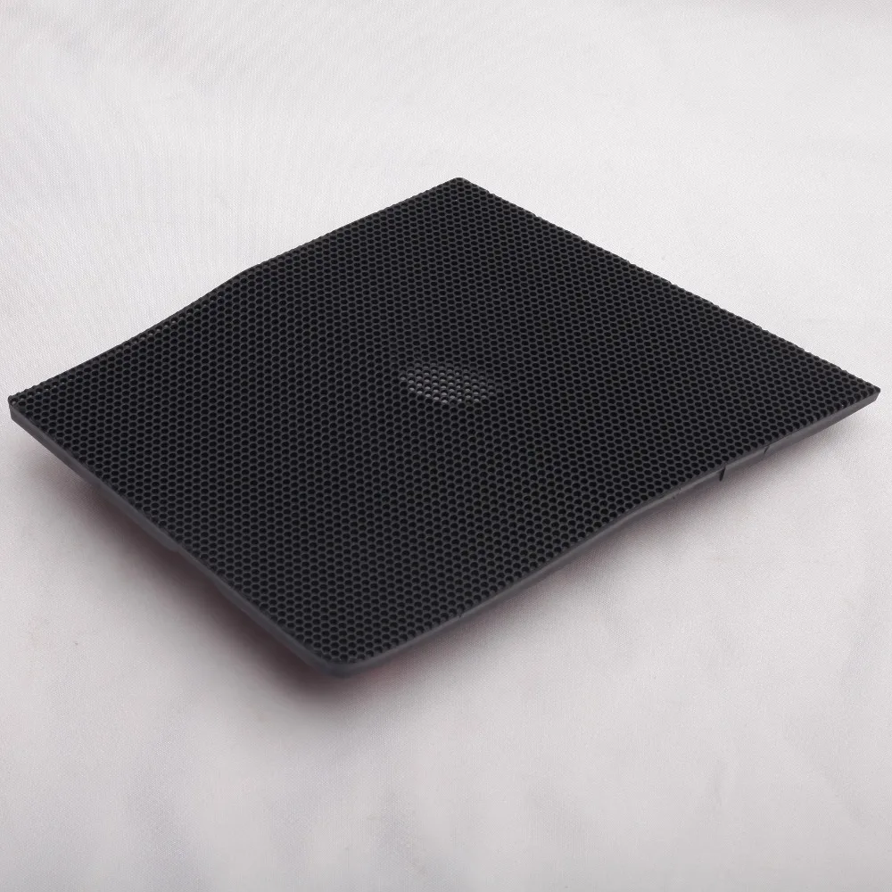 غطاء بوق مكبر الصوت للوحة القيادة المركزية الأصلية مع فتحة يسار يمين لـ Toyoyta RAV4 2020-2023 Wildlander 55525-0R070 55535-0R070 #2