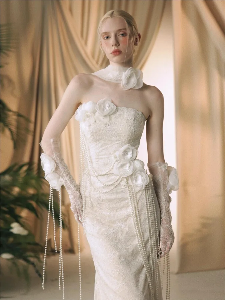 Fish-tail light three-dimensional flower lace welcome dress for banquets
