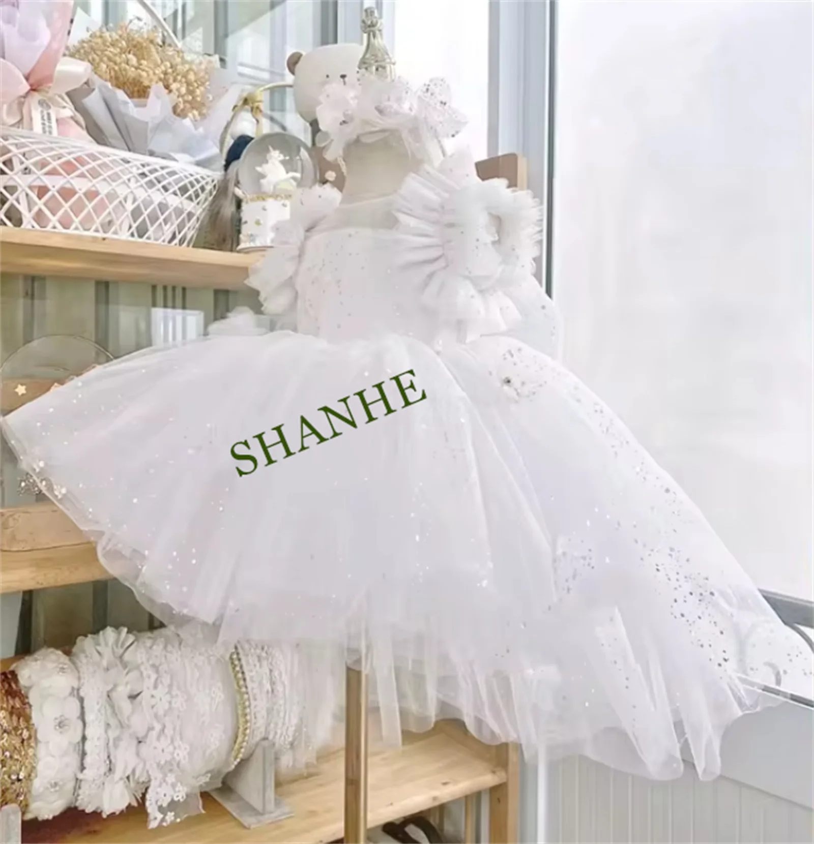 

New Arrival White Flower Girl Dress for Wedding Glitter Tulle Sequins O Neck Baby Girls Dresses Christening Gown