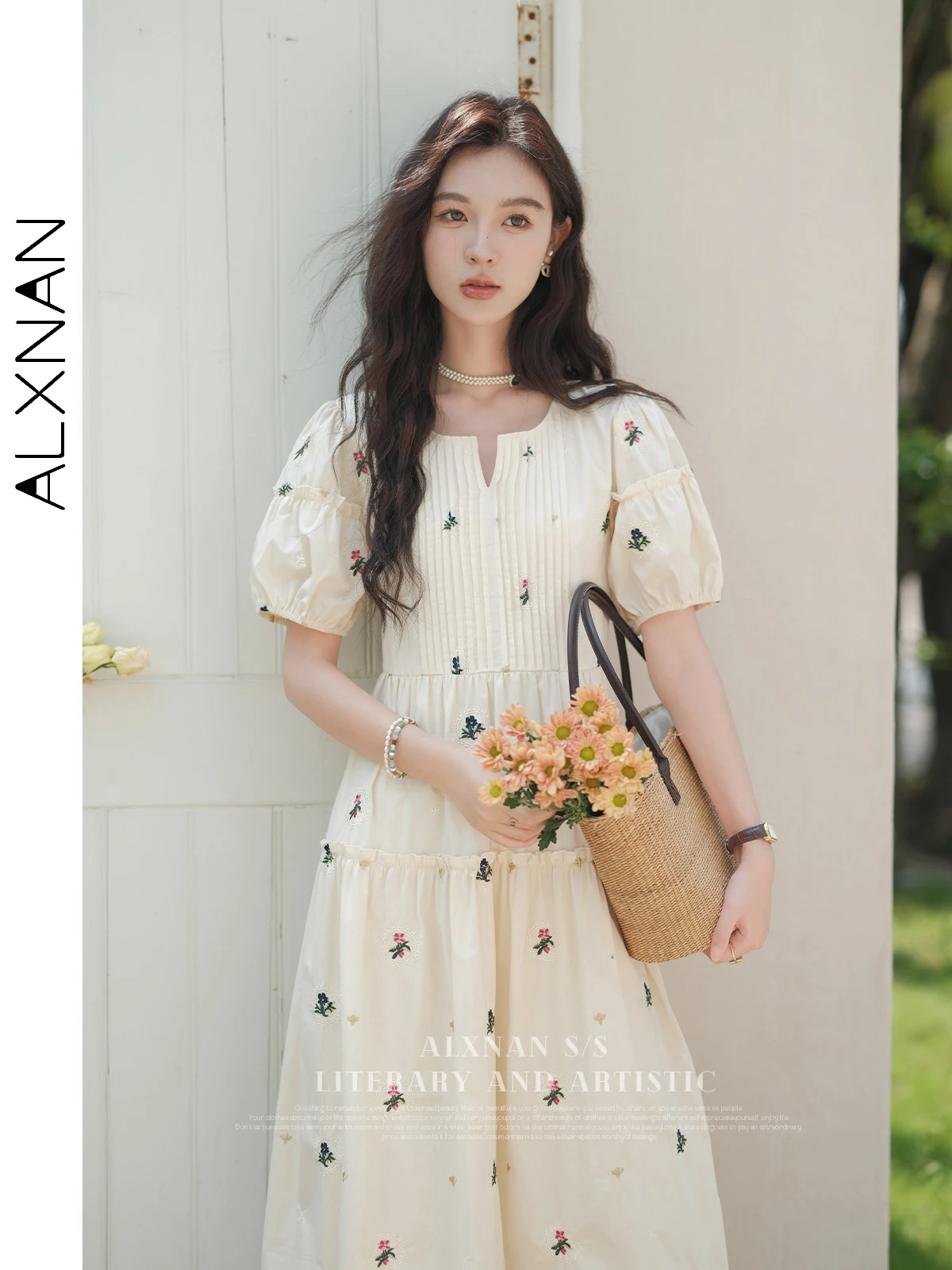 

ALXNAN Floral Lantern Short Sleeve Embroidered Dress for Women 2024 Summer New Tiered Pleated Loose Midi Womens Dresses LXN30702