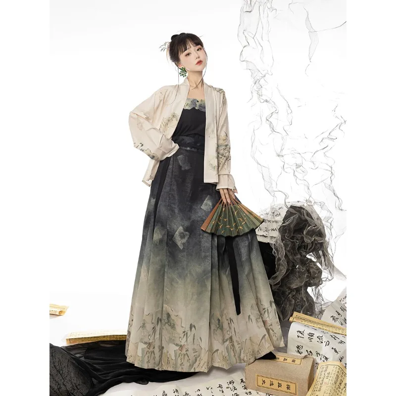 Improved Traditional Ming Costume Gradient Pattern Skirt Daily Fashion Wear