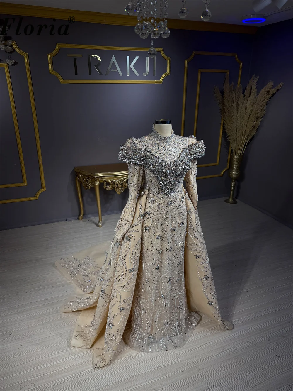 Shiny Diamonds Prom Dresses Dubai Champagne Beaded Mermaid Formal Occasion Dress Customized Long Sleeve Wedding Party Gowns 2026