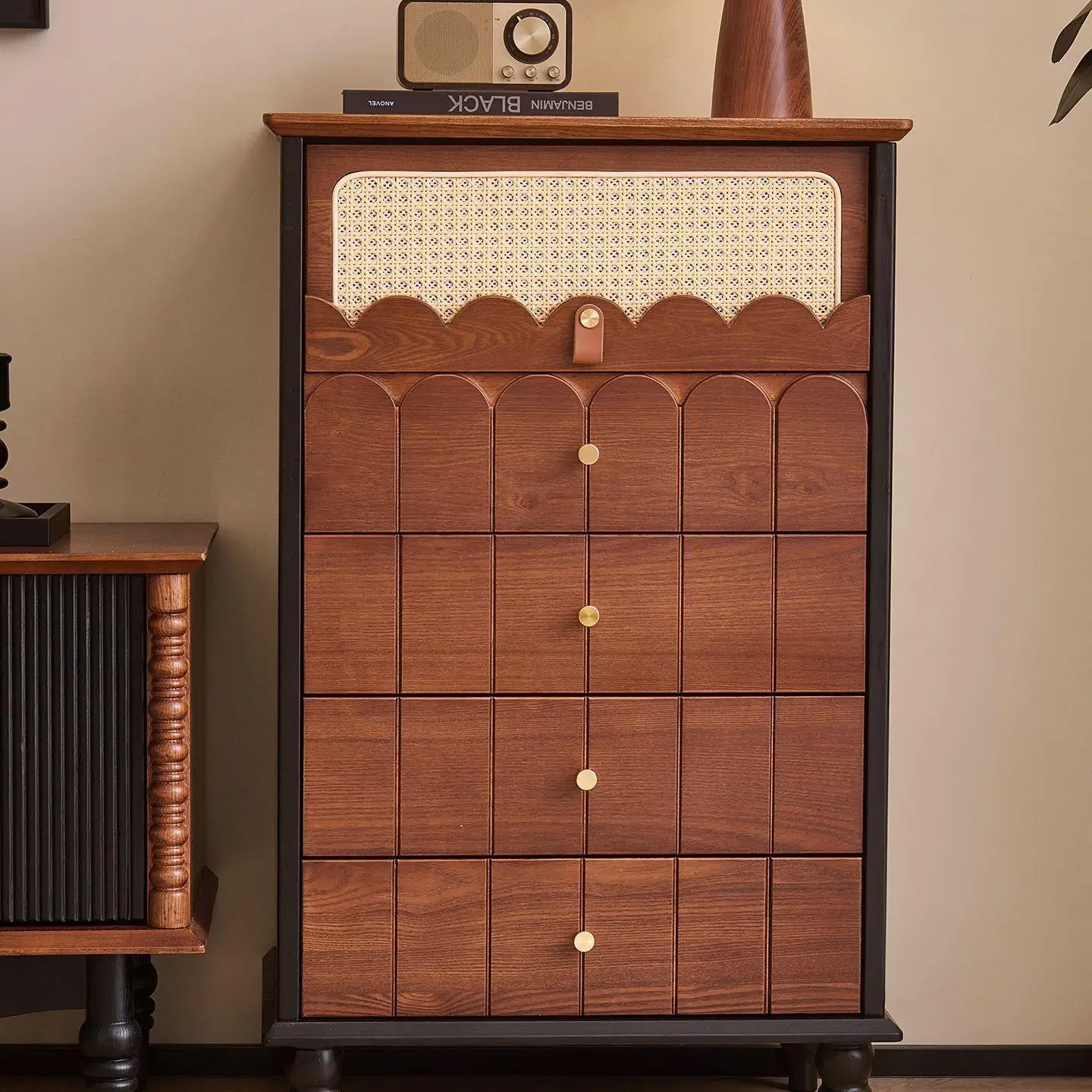 Ash wood solid wood chest, living room, bedroom, retro Chinese-style high-end cabinet