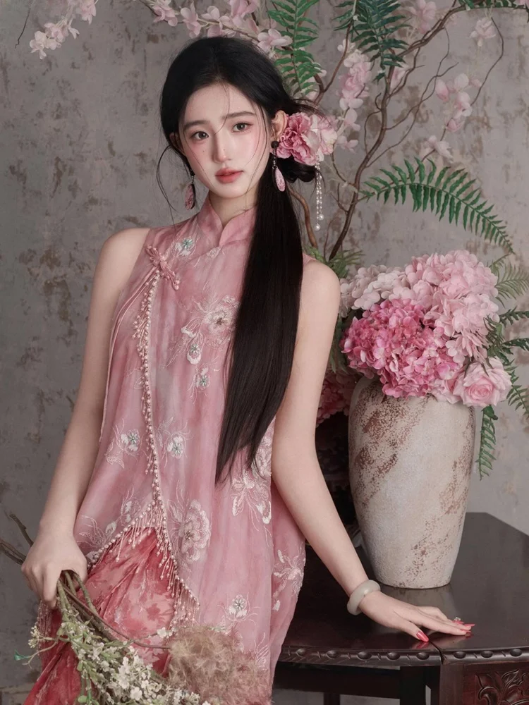 

Новый розовый костюм для фотосессий в китайском стиле 2026 года: портретная фотосъемка, высокая мода, студийная фотография, традиционная этническая женская одежда