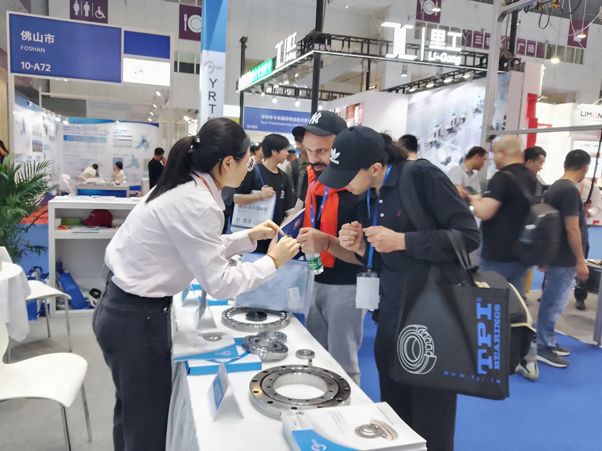 Luoyang تحمل مصنع أسطواني عبر أسطواني ذراع الروبوت SX11868 SLWEING تحمل