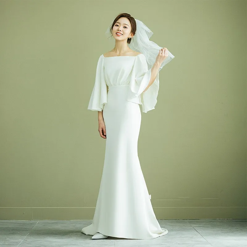 autumn new Mori retro travel photography one-word shoulder simple off-the-shoulder trailing dress French satin wedding dress