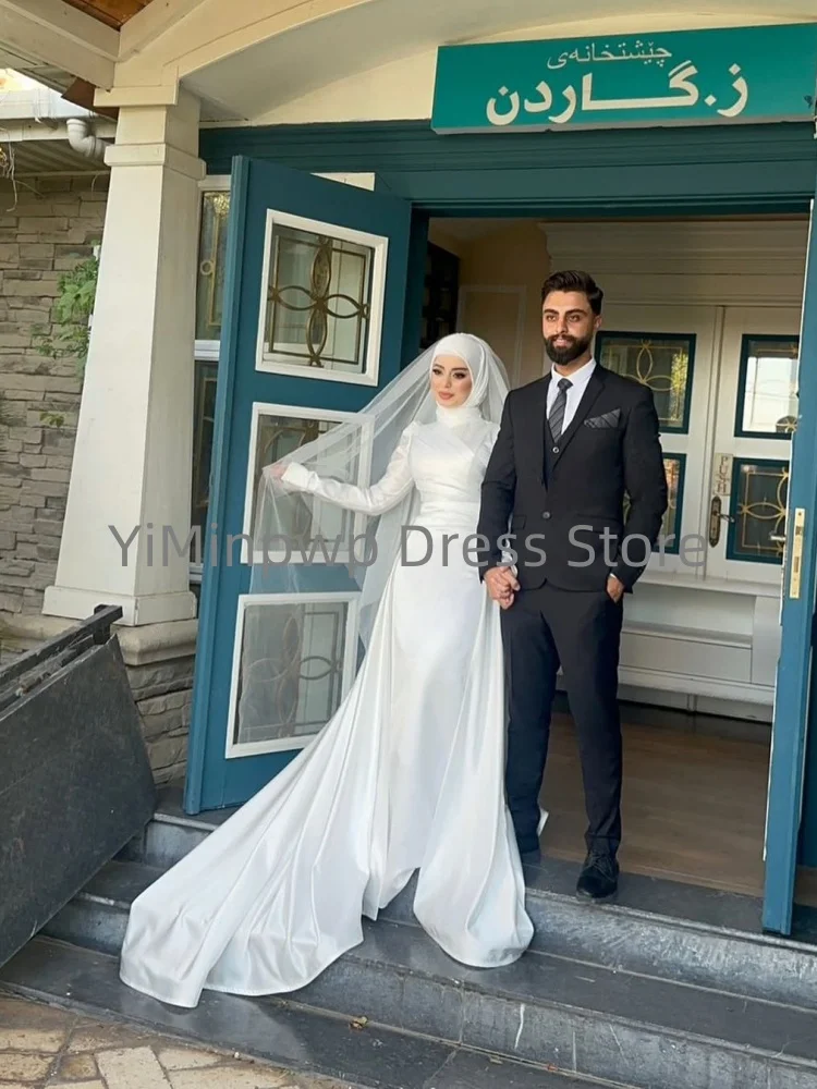 Heilige Trouwjurken met Hijab Flare Mouw Hoge Hals Strand Bruidsjurk A-lijn Sweep Trian Plooi Gedrapeerde Bruidsjurk Op Maat