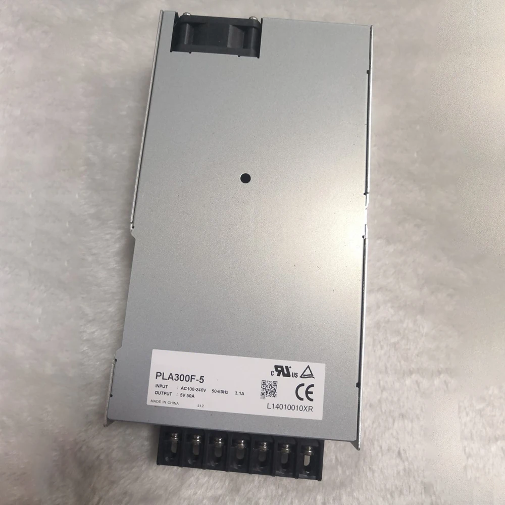 New PLA300F-5 300W For COSEL INPUT AC100-240V 50-60Hz 3.1A OUTPUT 5V 50A Switching Power Supply