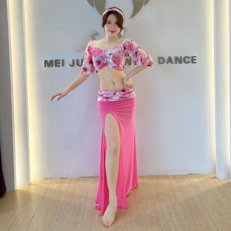 

Одежда для танцовщицы живота для женщин, топ с короткими рукавами + длинная юбка с принтом, 2 предмета, наряд для восточного танца живота