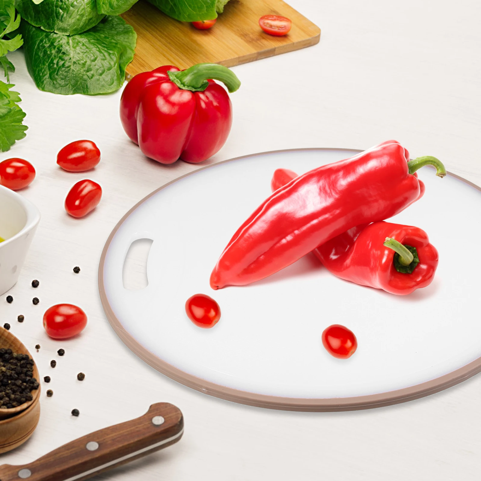 

Round Cutting Board PE Material Portable Kitchen Accessory For Fruit Meat Vegetable Fish Easy Clean Practical Use