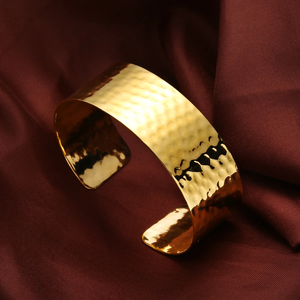 Classic Wrinkle Texture Openning Bangle Bracelet For Women Exquisite Cuff Bracelet Gold Color Stainless Steel Hand Ornament Gift
