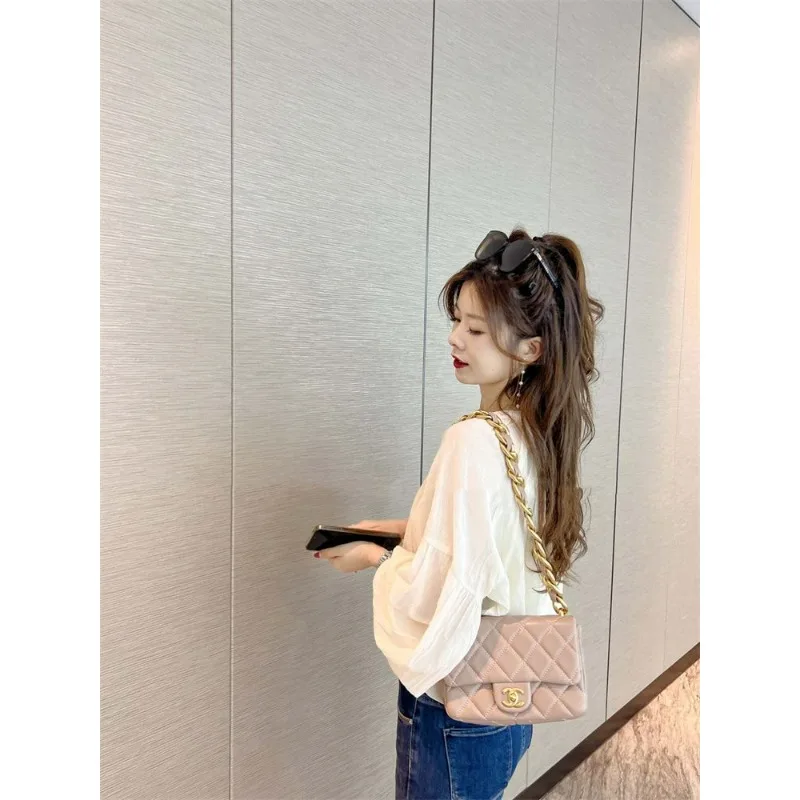 Lanterna manga cor sólida camisa feminina outono 2025 novo estilo francês temperamento commuter nicho chiffon topo