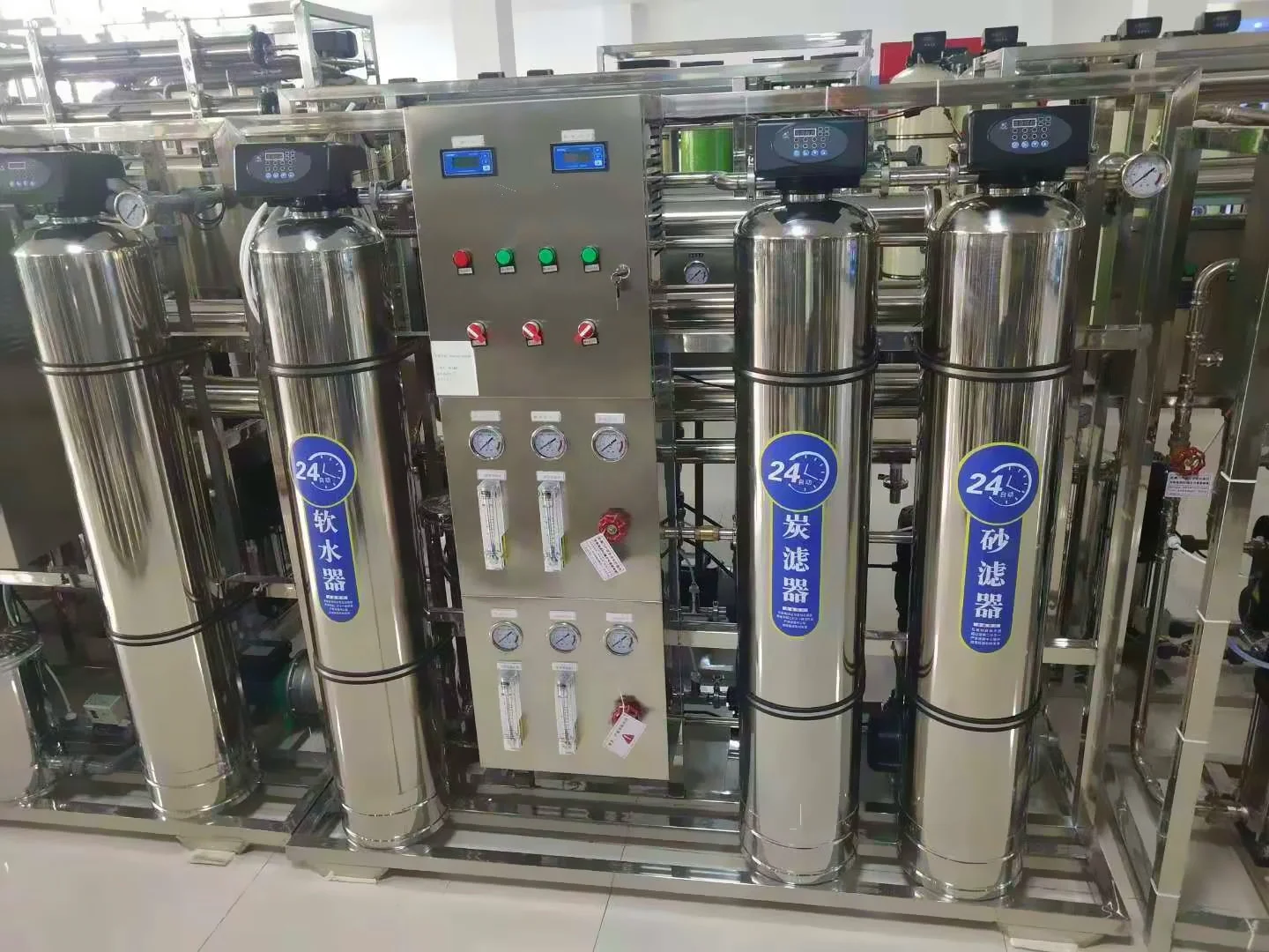 Sachets machine and 2000lph RO system Industrial Water Purifier Water Equipment 500 LPH