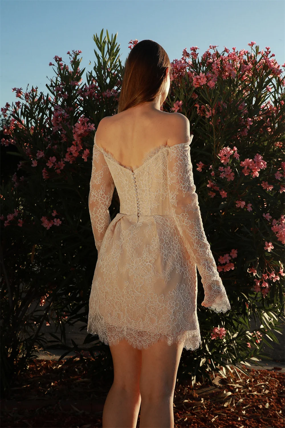 Kyoto personalizzato elegante con spalle scoperte applicazioni in pizzo abito da sposa maniche lunghe mini abiti da noche bottone sul retro formale