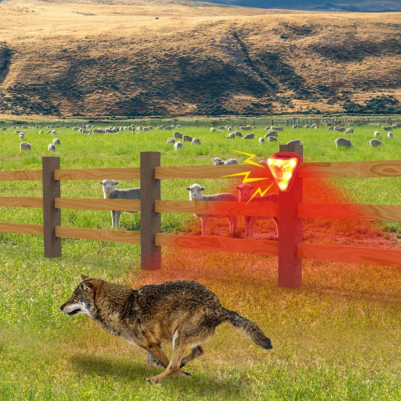 Luz LED Solar con alarma para exteriores, lámpara alimentada por energía Solar impermeable para tierras de cultivo, pastos, antianimales, Villa,