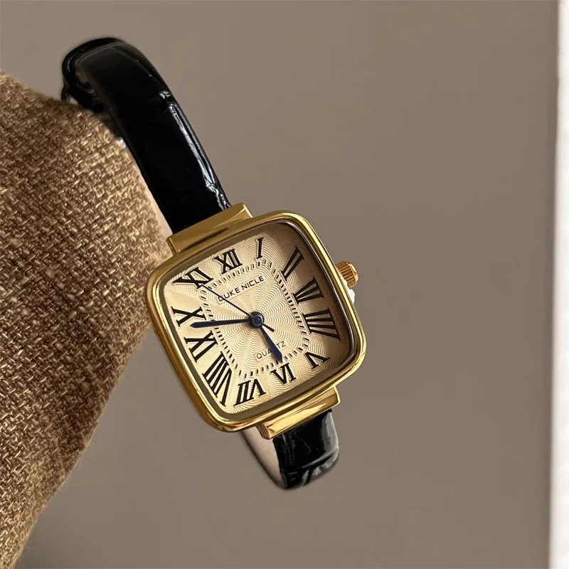 Casual fashion square watch for women temperament light luxury niche different design ladies quartz watch relojes para mujer