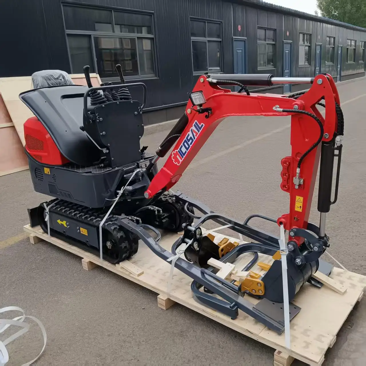 

1.2 ton mini excavator specialized compact construction equipment small crawler excavator for sale at 60% off