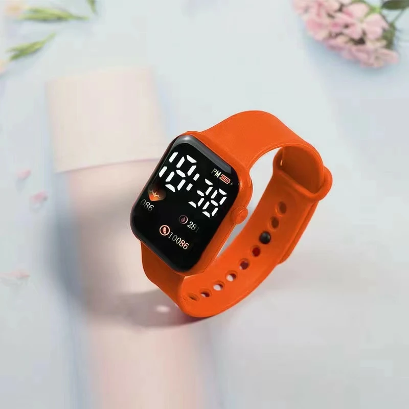 

New Y1 Love Button Square LED Watch Simple Love Digital Sports Student Spot Electronic Watch