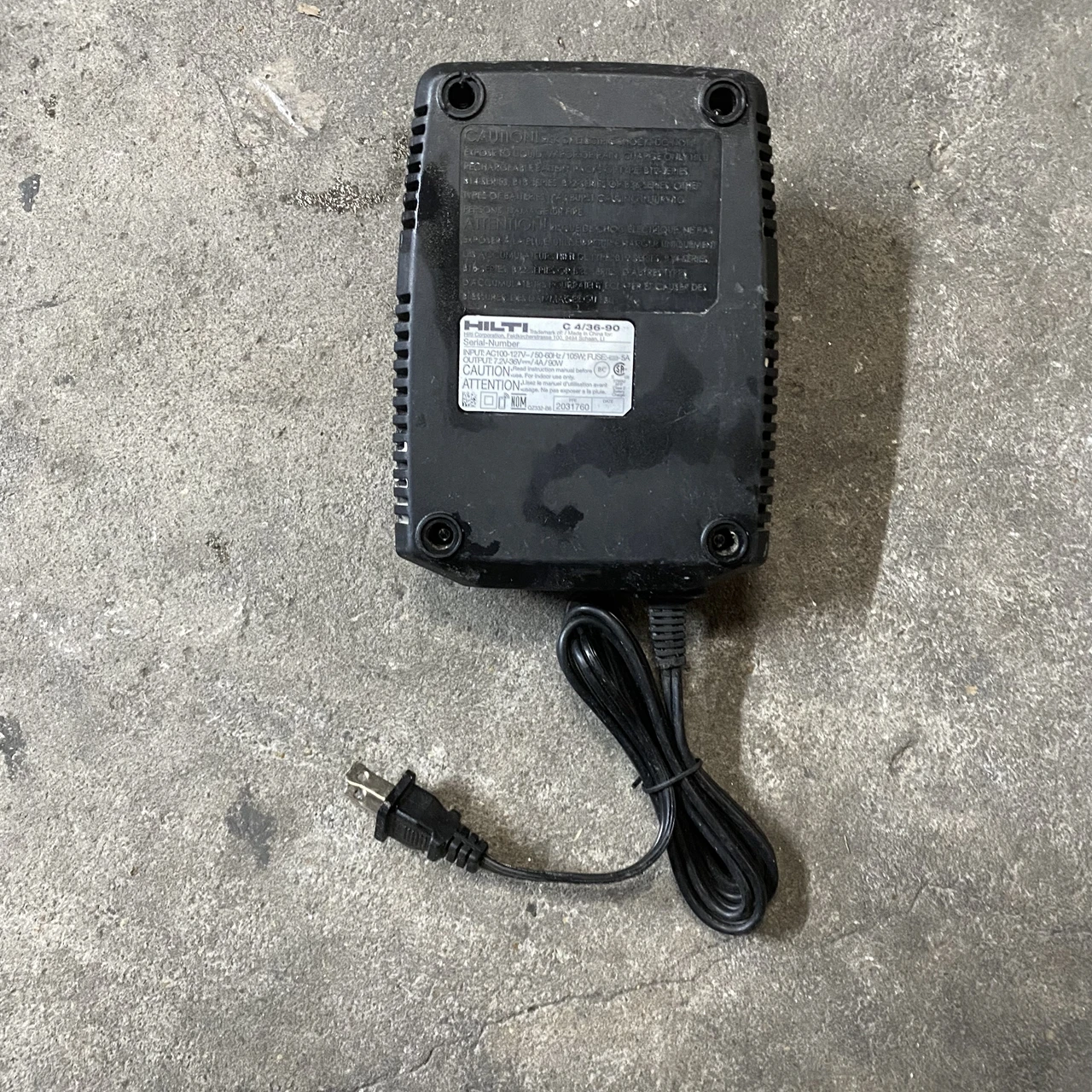 HILTI charger C4/36-90 21.6V 110V second-hand