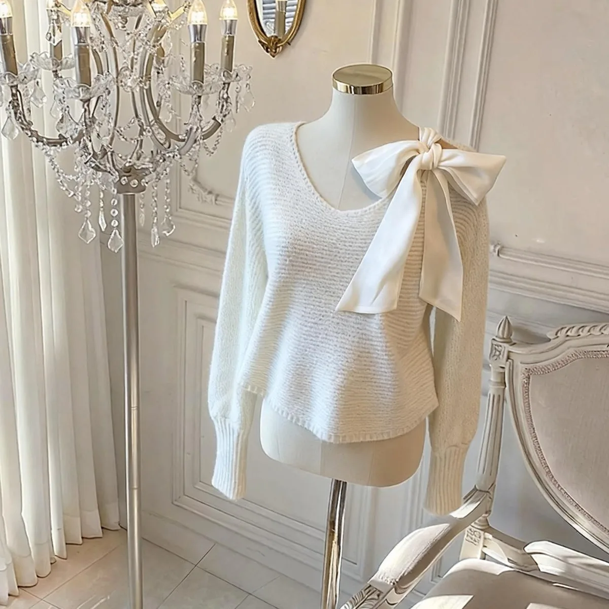 Sweet V-Ne Knitted Sweater with Belt Long Sve Women's Faion Autumn Winter New Sle Loose Fit Woolen  Knot