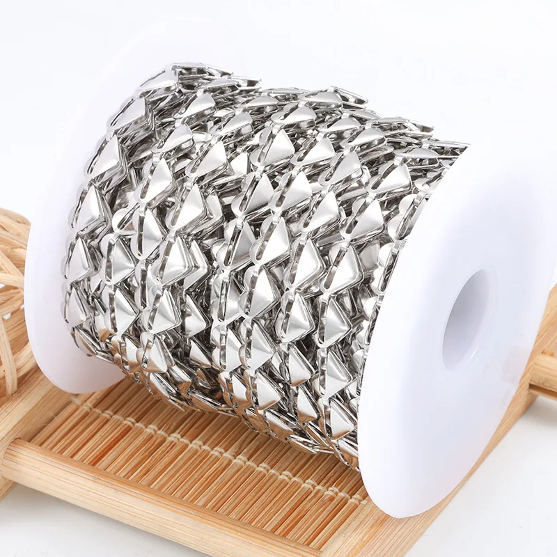 

New stainless steel love chain three-dimensional tablet chain temperament one-word love bracelet necklace stainless steel chain