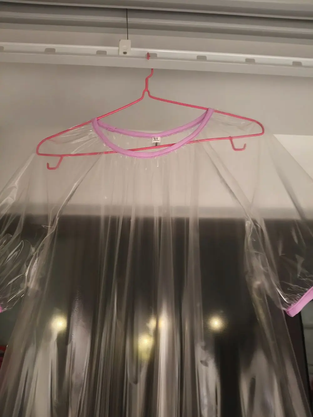 Kadın Tpu Su Geçirmez Şeffaf Pijama, Toksik Olmayan ve Kokusuz Plastik Film Gevşek Yuvarlak Yaka Kısa Kollu Fırfırlı Kenar Seksi