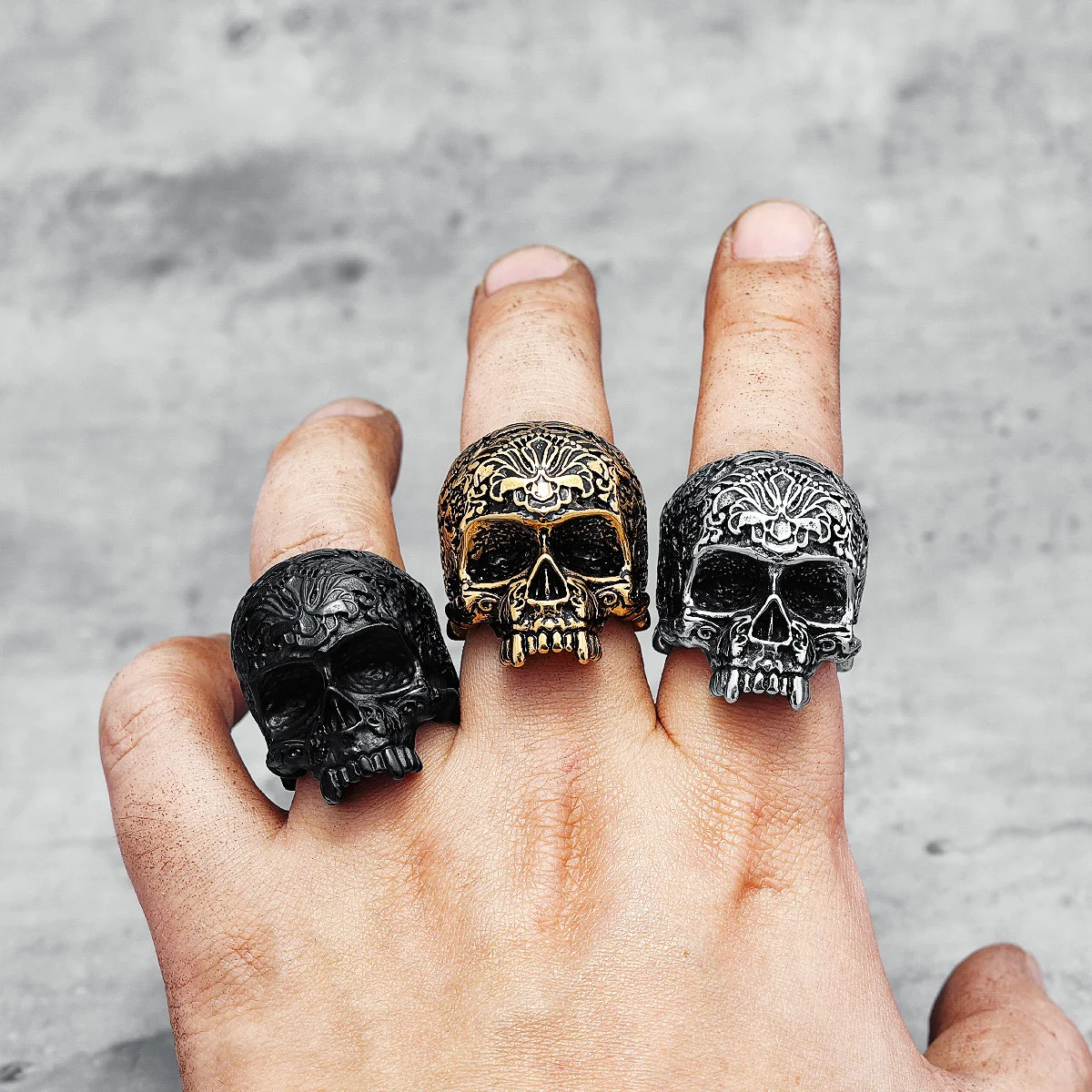 316L Stainless Steel Men Ring Skull Carved Rock HipHop Rap Luxury Golden Plated for Biker Rider Male Boyfriend Jewelry Best Gift