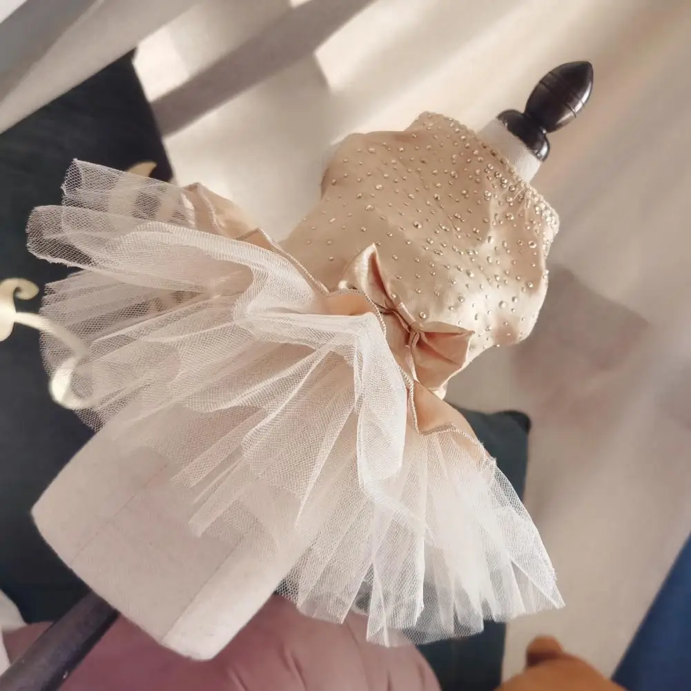 Fotografia 6: Vestido de princesa para animais de estimação, vestido de princesa com laço brilhante para fantasia pequena e fofa com saia de gaze de lantejoulas para cães e gatos, roupa de festa
