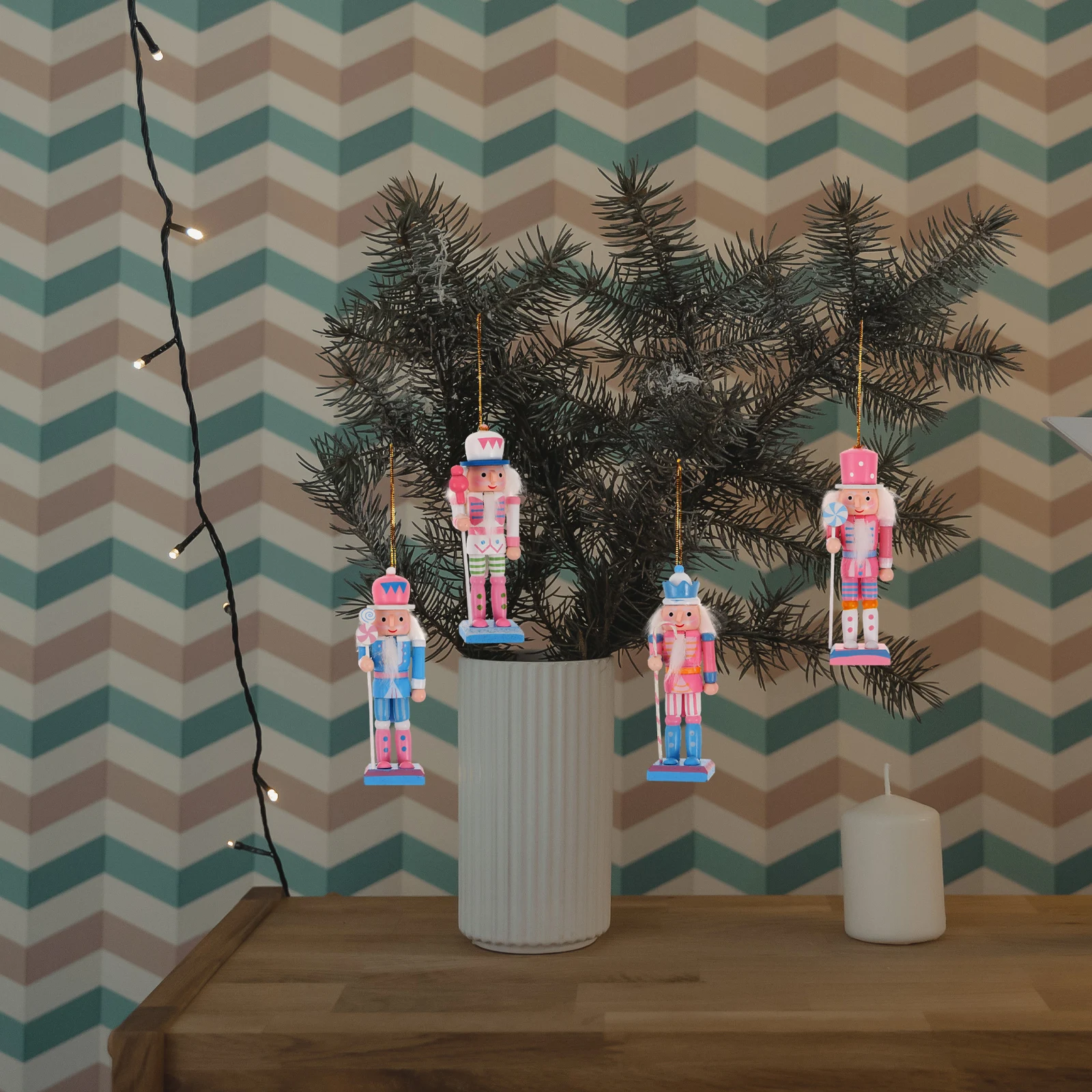 

4Pcs Nutcracker Ornaments Wooden Hanging Soldiers Festive Christmas Nutcracker Decoration Table Mantel Xmas Accents