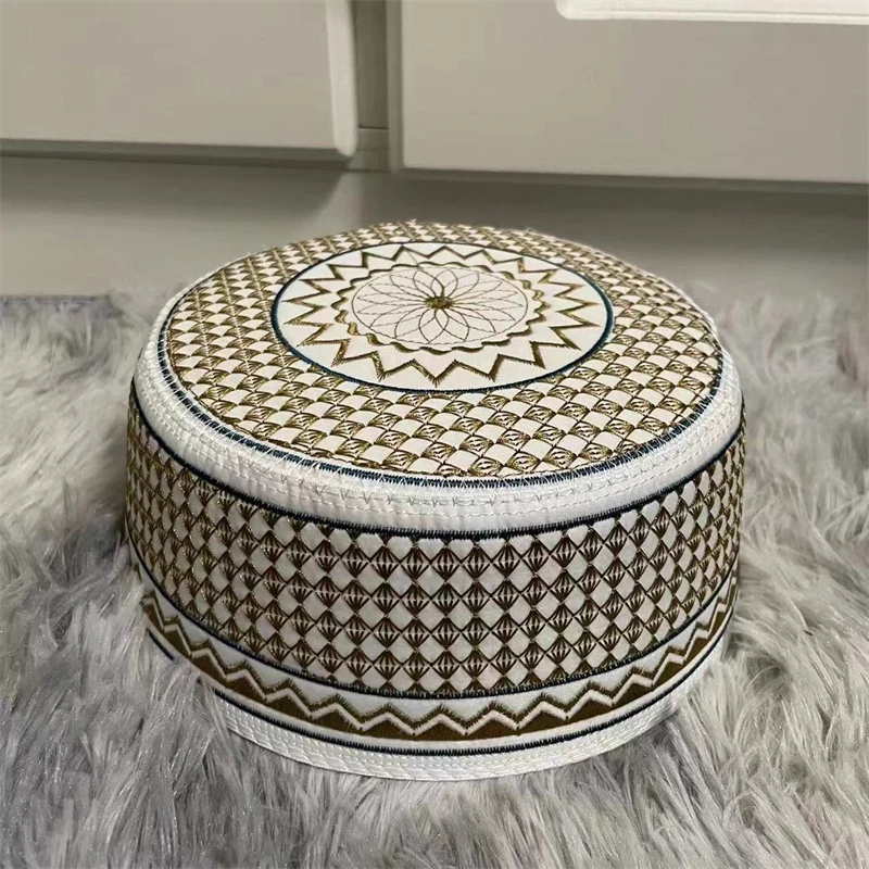 55-60cm Muslim Worship Hat Men's National Style Hui Traditional Dress Hat Exquisite Embroidery Saudi Arabia Islamic Prayer Hat