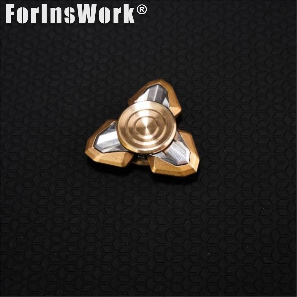 NOVO EDC Night Hawk 3-bladeren magnetische vingertop gyroscoop fidget speelgoed voor stressverlichting decompressie tool volwassen handspinner