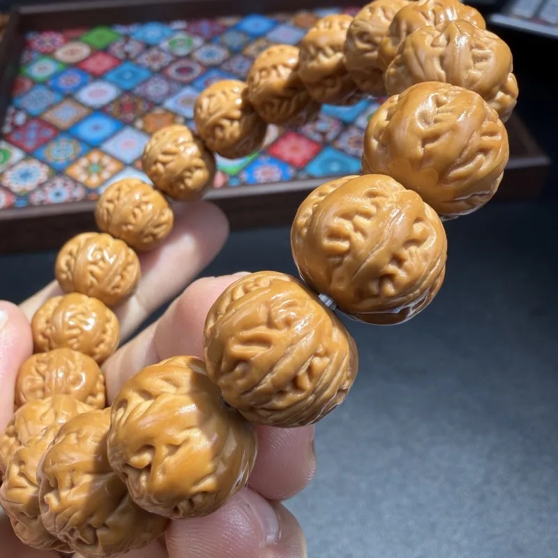 15mm large thick -sided high-quality monkey head walnut bracelet, featuring meticulously crafted single-strand eight-si
