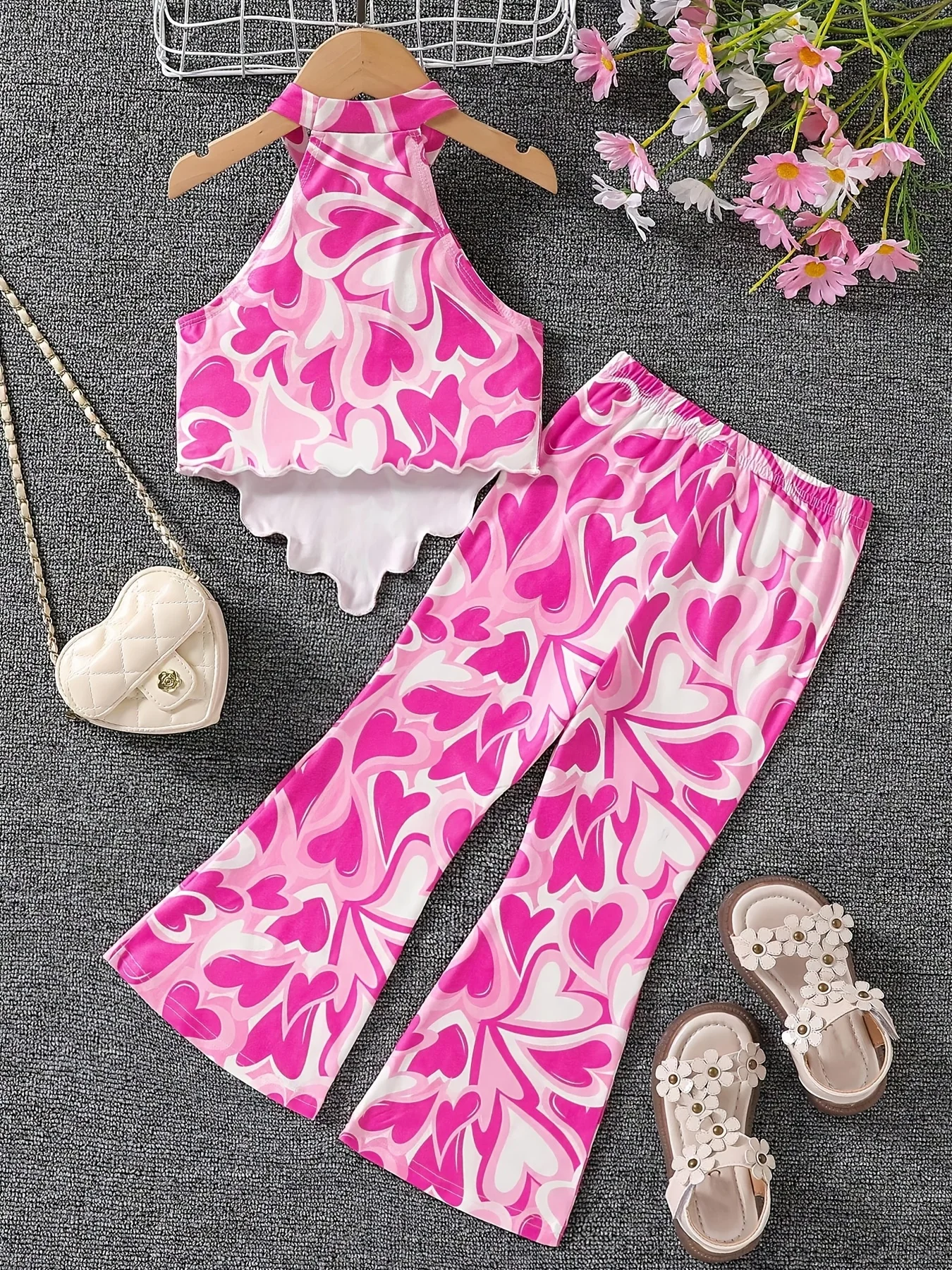 Girls' Summer Casual Outfit: Stylish Sweet Knit Backless Camisole Top Paired with Flared Long Pants Two-Piece Set, Suitable for Girls Aged 4-12, Full of Design Sense, Fashionable and Versatile Clothing