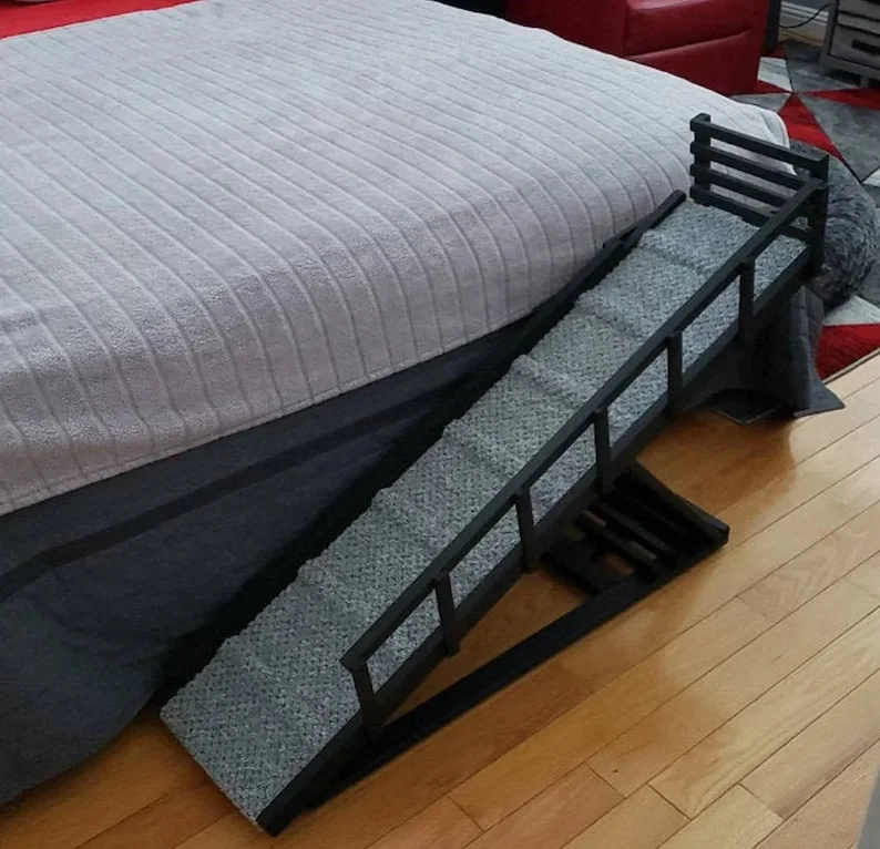 

Country Pet Ramp with Foldable Guide Adjustable Dog Ramp with Carpet Freestanding Pet Ramp High Bed Training Accessories