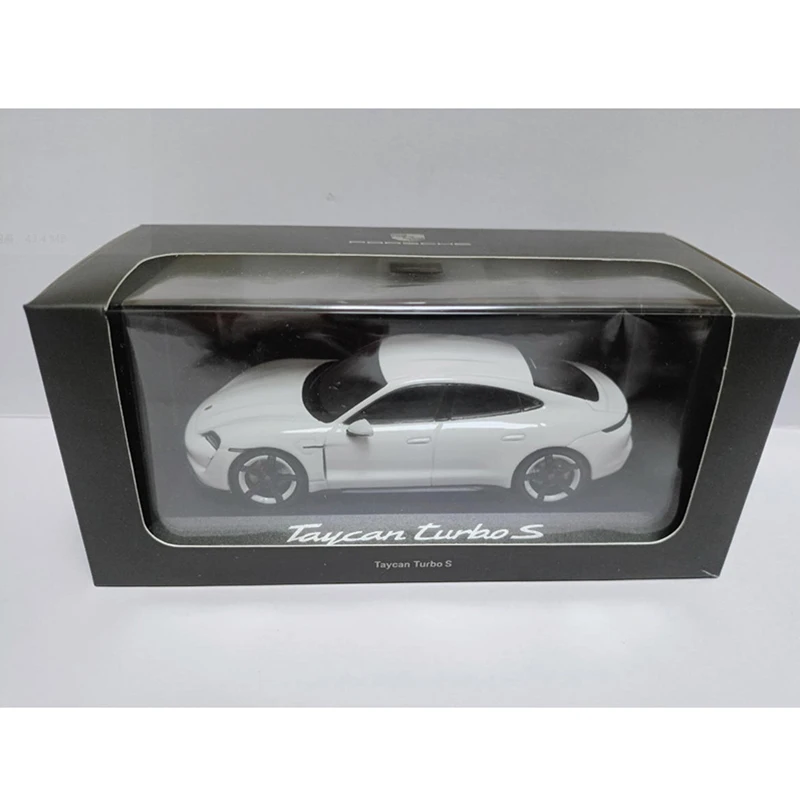 

Minichamps 1/43 Taycan Turbo S 2018 Alloy Simulation Car Model Static Collection Decorated Holiday Gifts Toys