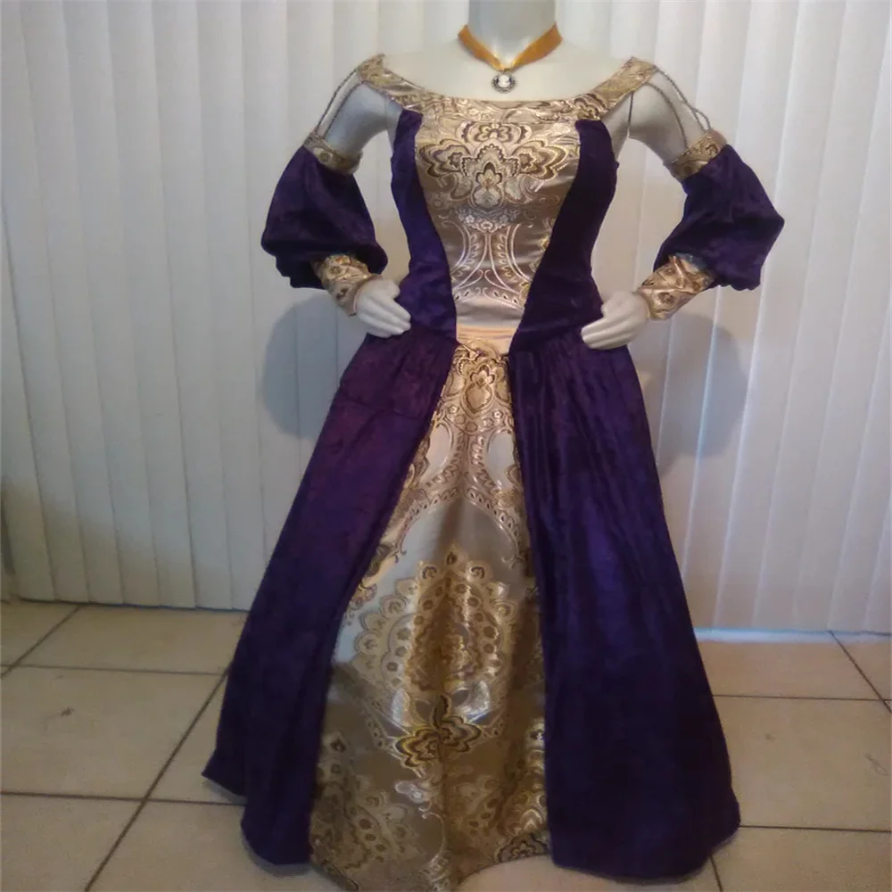 

15th Century Tudor Elizabeth Queen Anne Boleyn Borgia Costume Renaissance Medieval Vintage Royal Court Ball Gown