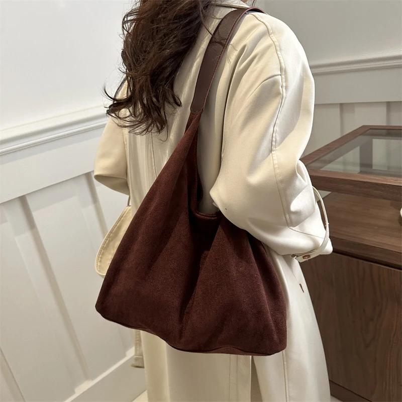 Vintage Damentasche, große Kapazität, Wildleder-Umhängetasche, einfarbig, schlichtes Design, lässige Pendler-Shopper-Tasche – Detail 6