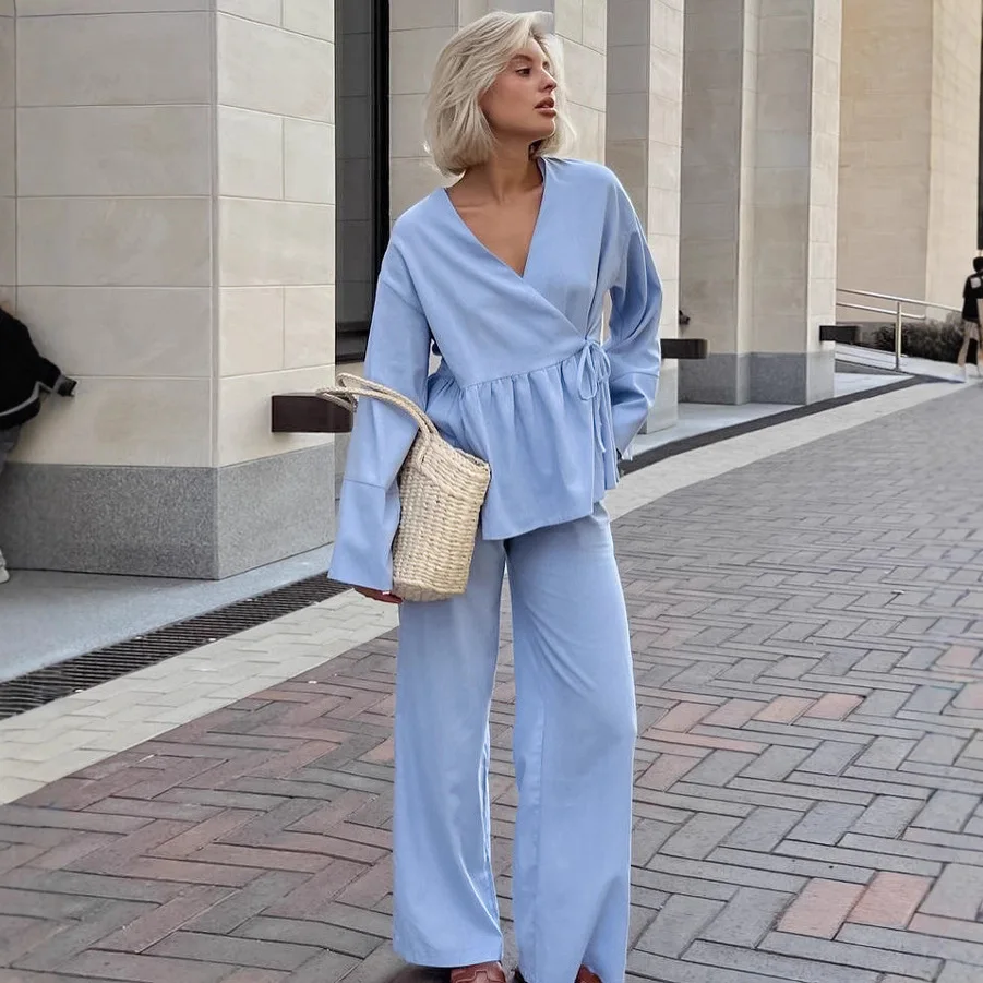 

Осенние женские комплекты из 100% хлопка из 2 предметов, плиссированные женские футболки с v-образным вырезом и шнуровкой на талии, широкие брюки с высокой талией для женщин