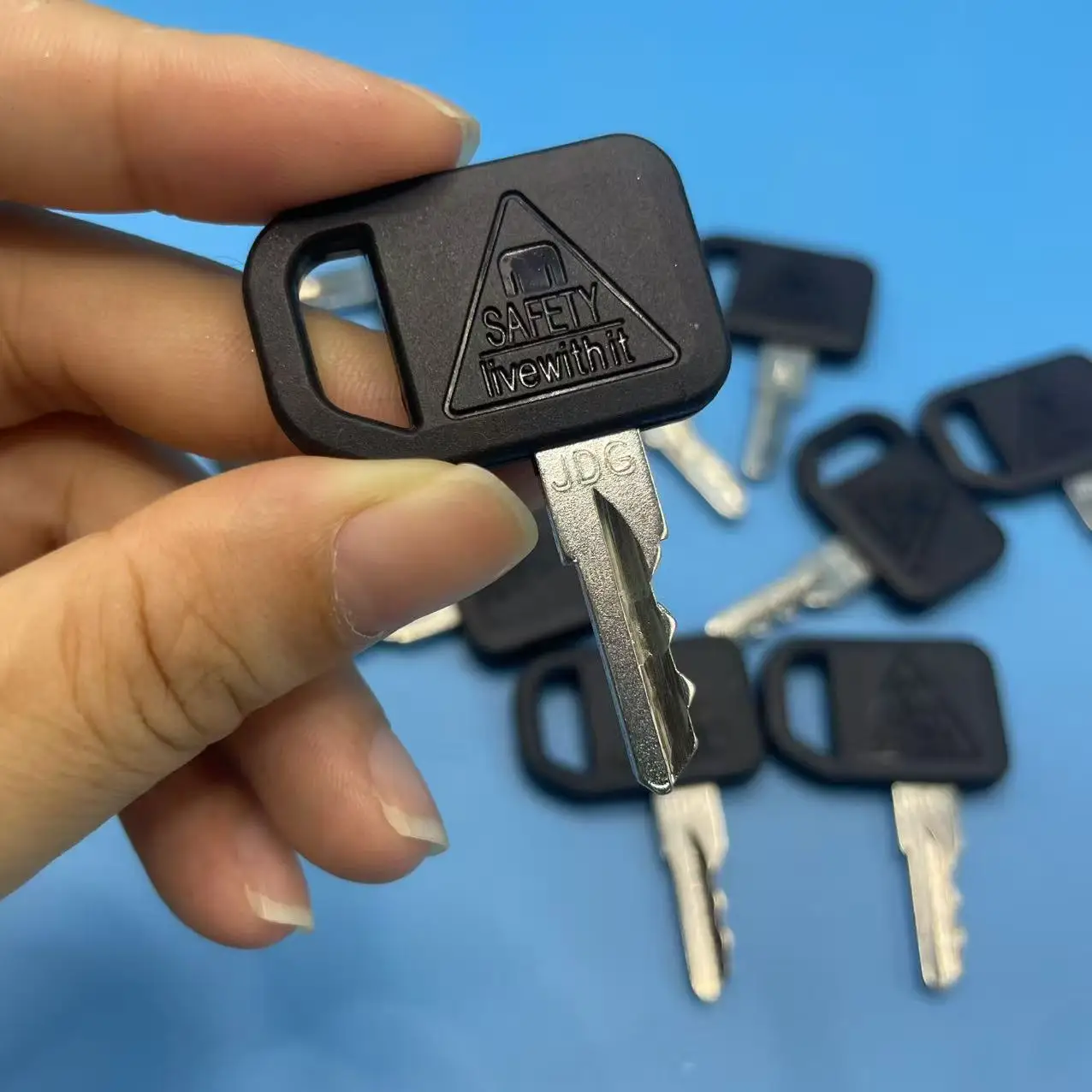 1/5/10PCS AM131841 JDG Chiavi di Accensione Per Compatibile con 300 400 X400 X700 GT235 GX LX CS CX Gator TS HPX Serie Trattori Rasaerba