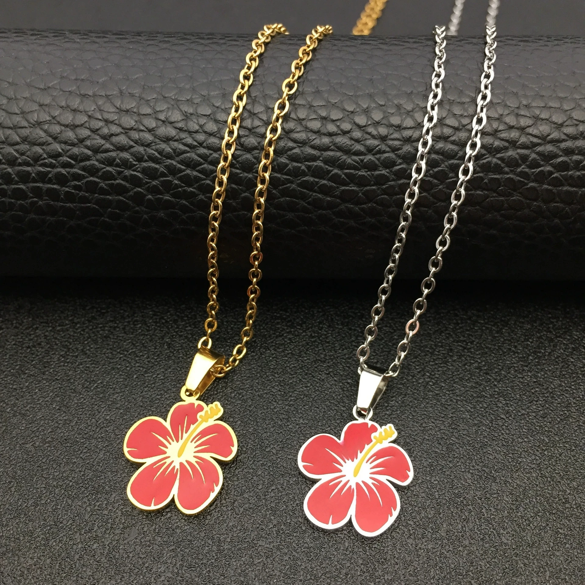 Lucky Hibiscus flower pendant necklace red oil drop jewelry Hawaiian style high quality stainless steel necklace for sweet girl